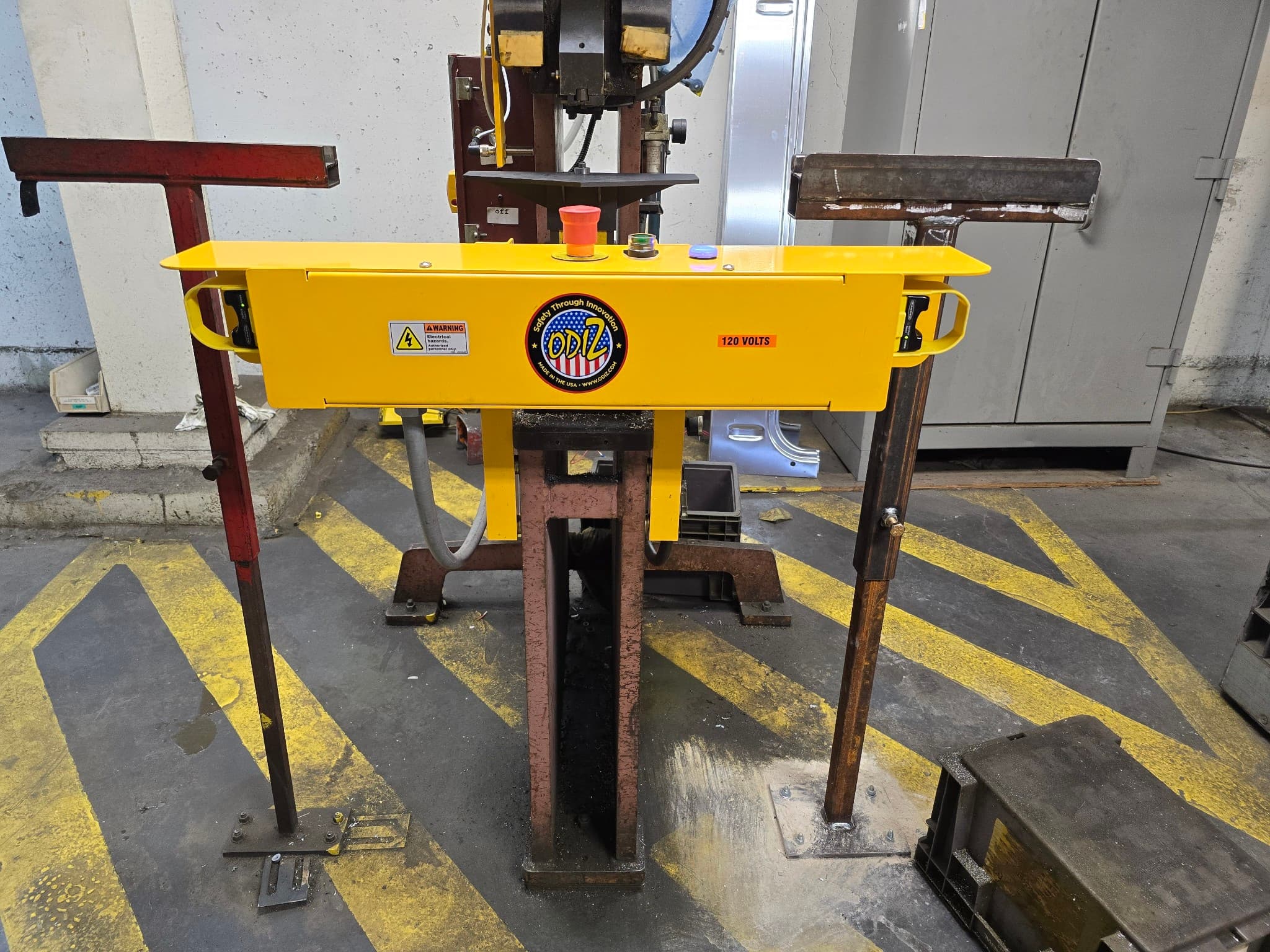 Press 2 hand safety controls